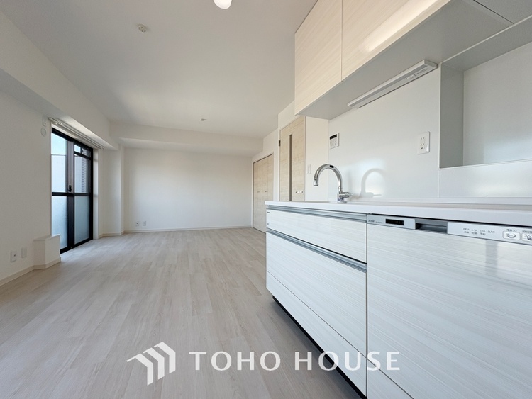 内装 【LIVING】◆Sunshine◆光が燦々と入り、いるだけで気持ちいい。「開放的でゆとりあるお部屋です。」