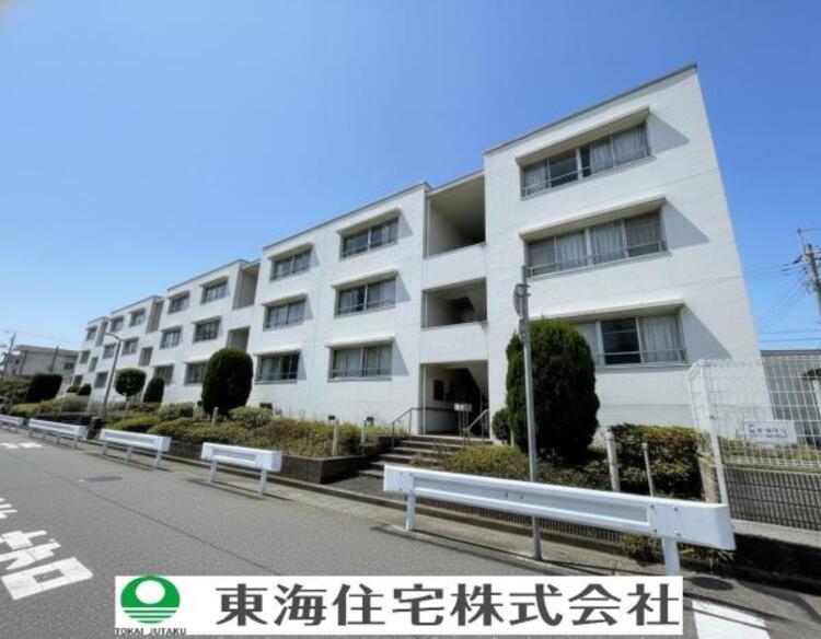 外観 閑静な住宅街に佇む低層マンション