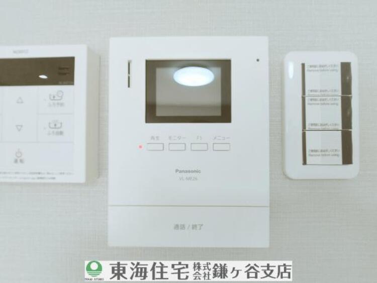 設備 モニター付きインターホンで来客も確認できて安心