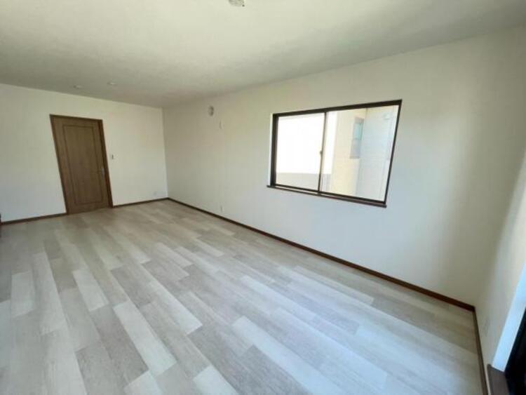 内装 柔らかな色合いに優しく包まれ、リラックスタイムを送れる寝室 