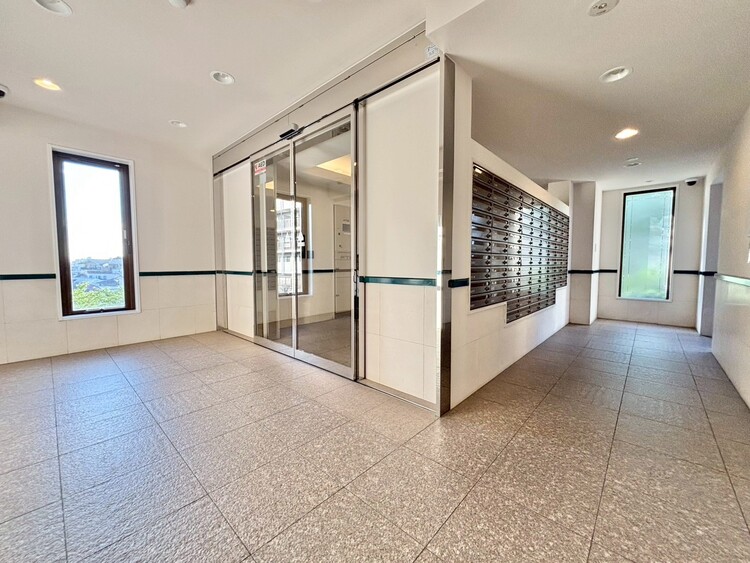 エントランス エントランスは、毎日の行き帰りで使う大事な空間です。