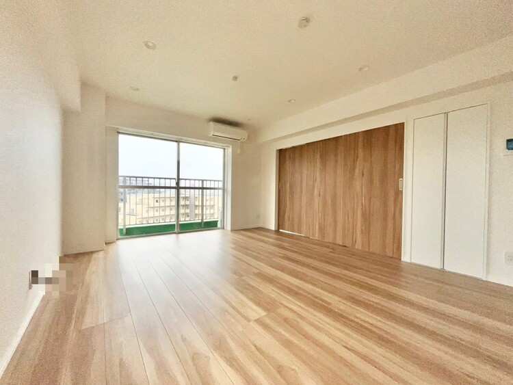 居間 飾り過ぎないシンプルな内装と偏り過ぎないデザインで統一しました。