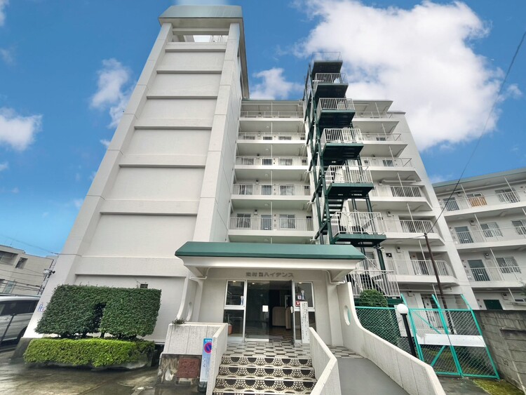 外観 資料には掲載していない情報が、現地にはたくさんあります。是非一度、現地をご確認ください。