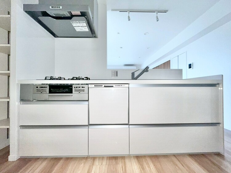 キッチン 洗練されたスタイリッシュなデザイン性と使いやすさを備えた仕様。