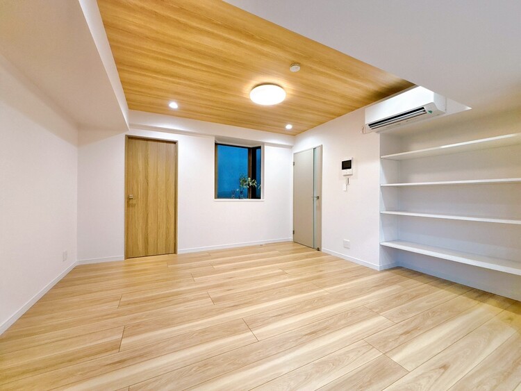 居間 快適に過ごす毎日を求めて、暮らしの中でご自身の「マイホーム」に創り上げてください。