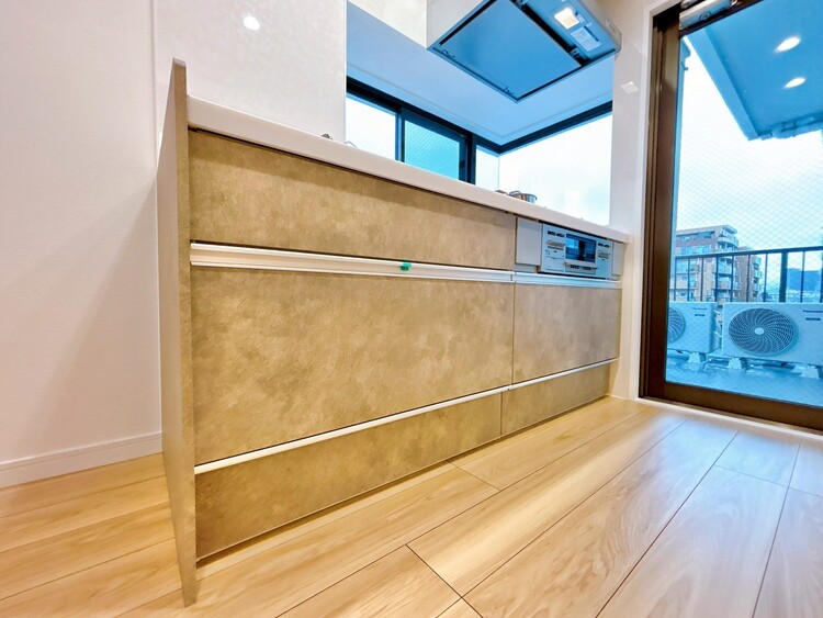 キッチン 洗練されたスタイリッシュなデザイン性と使いやすさを備えた仕様。