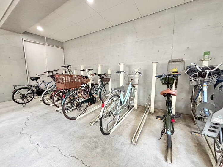 その他 きちんと整備された駐輪場。住む方の心遣いが感じられます。