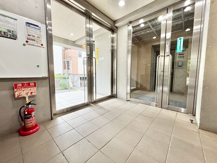 エントランス エントランスは、毎日の行き帰りで使う大事な空間です。