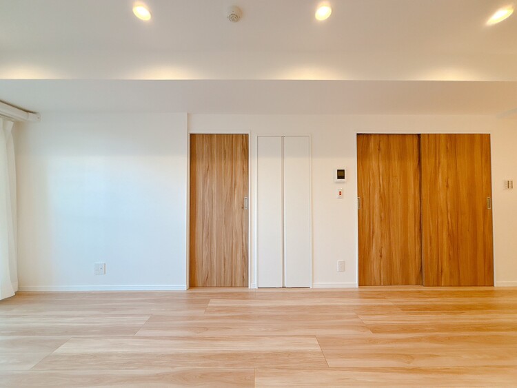 居間 快適に過ごす毎日を求めて、暮らしの中でご自身の「マイホーム」に創り上げてください。