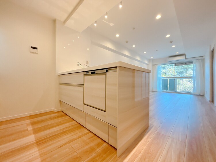 キッチン 洗練されたスタイリッシュなデザイン性と使いやすさを備えた仕様。