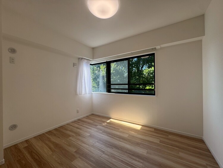 その他 清かで艶やかな時間をもたらしてくれる室内です。