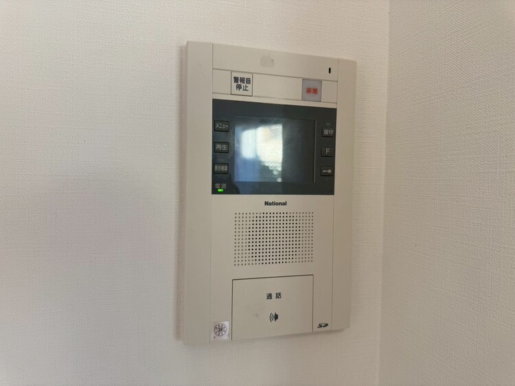 その他 誰が来てもわかる様にモニター付きインターホンを設置。
