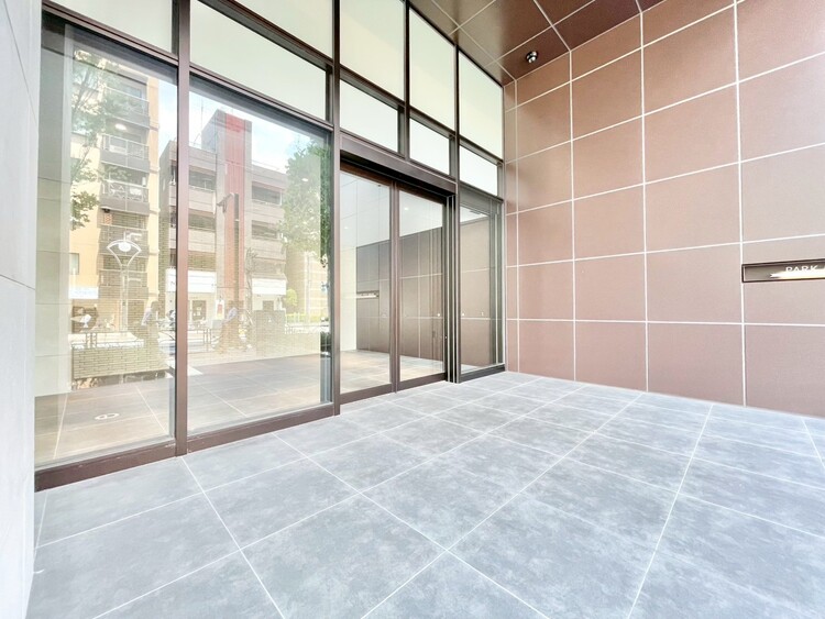 エントランス 外と内をつなぐエントランスは、まさに顔となる場所。