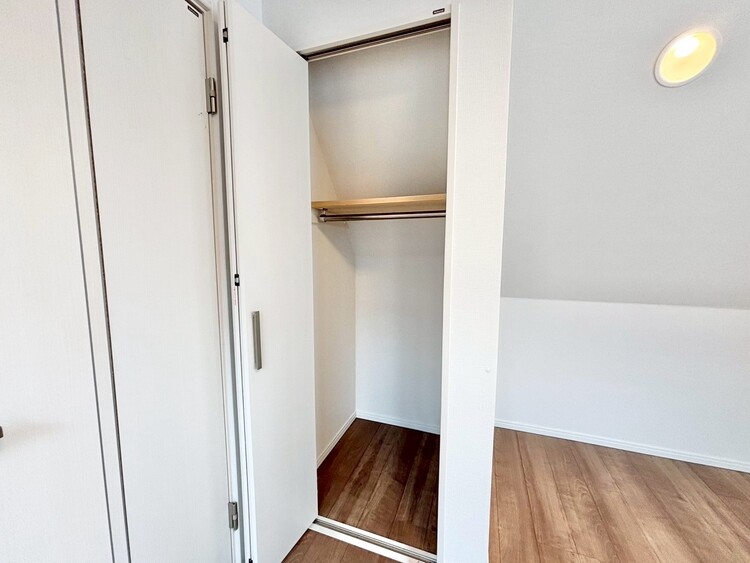 収納 居室にはクローゼットがあり、荷物もスッキリ収納して快適にお過ごしいただけます。