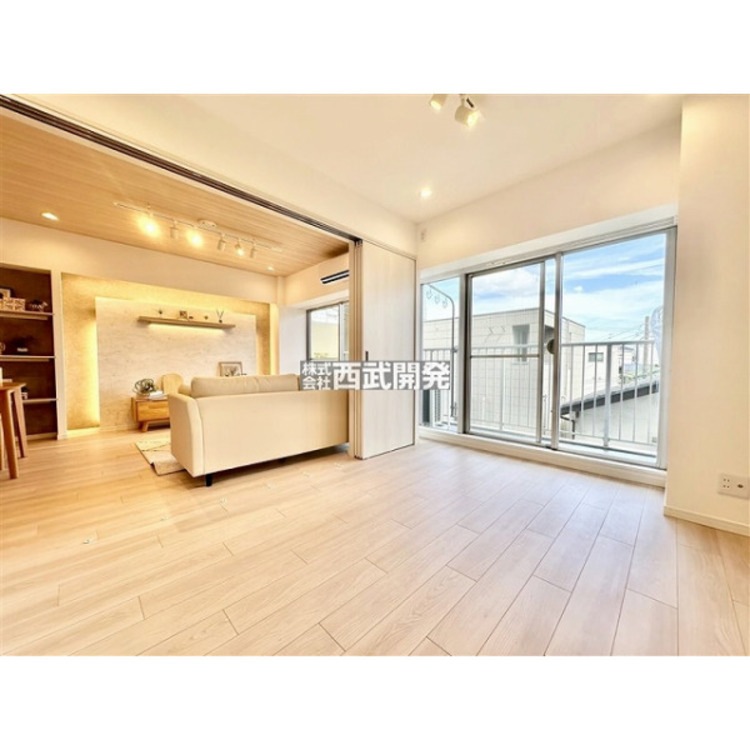 内装 「小物・洋服等は含みません」