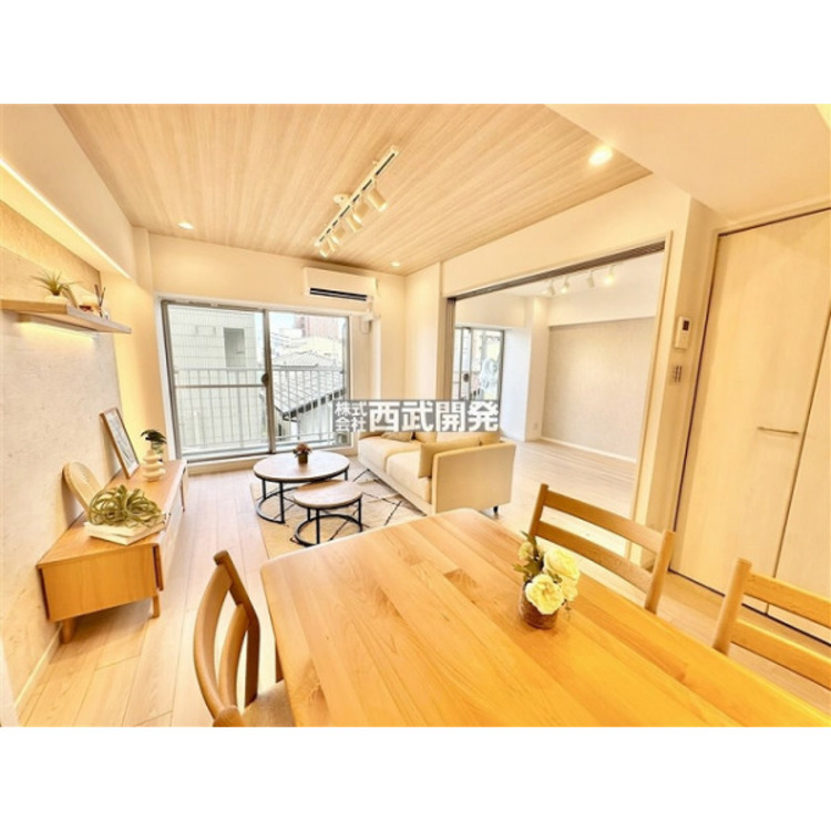 居間 「小物・洋服等は含みません」