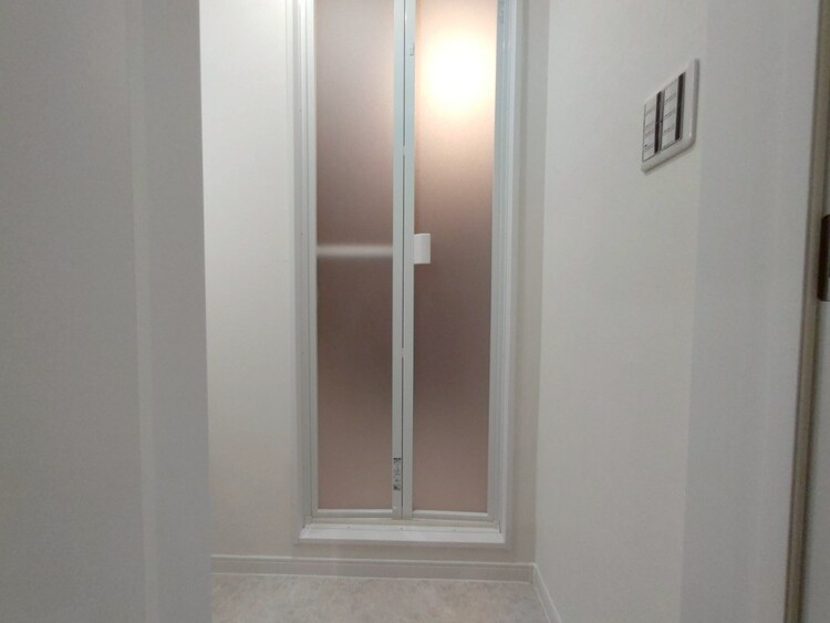 その他 十分な広さの脱衣所。