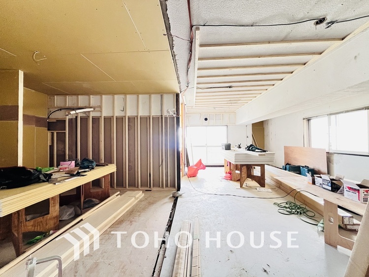 内装 広がりのある住空間、家族が集まるリビング・ダイニング（リフォーム中です）