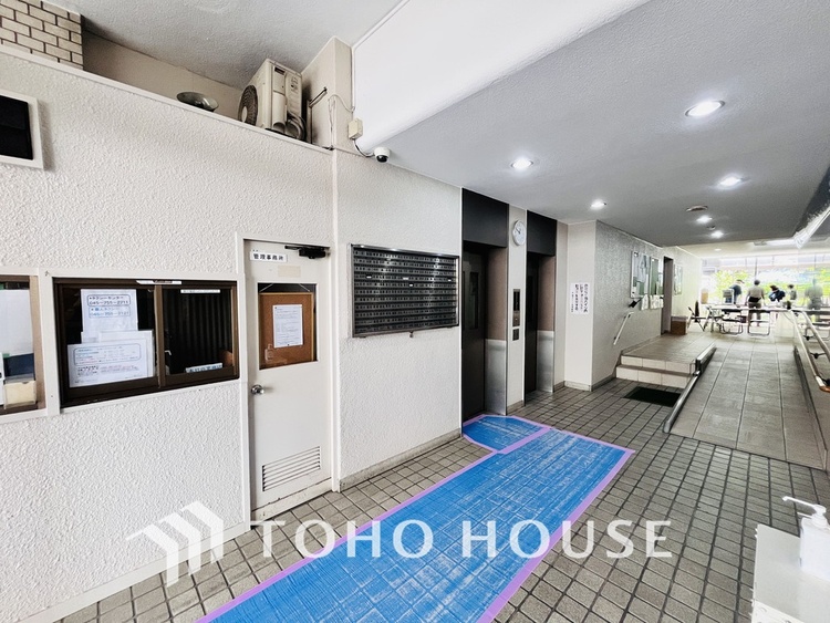 エントランス 手入れの行き届いたエントランス