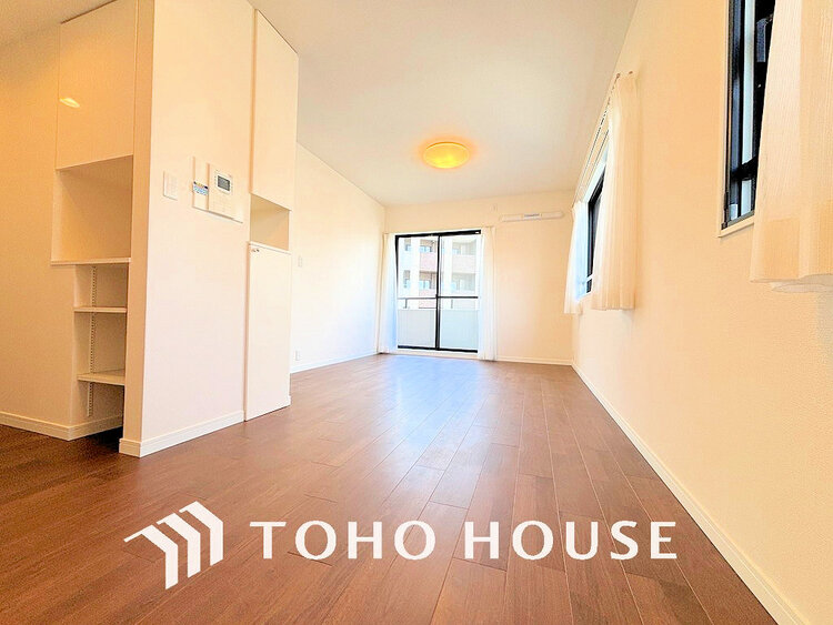 内装 家族みんなが爽やかに過ごせるように、光をたっぷり取り込んだLDK