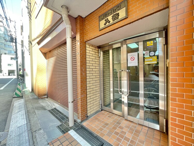 その他 上質感漂う玄関アプローチです。