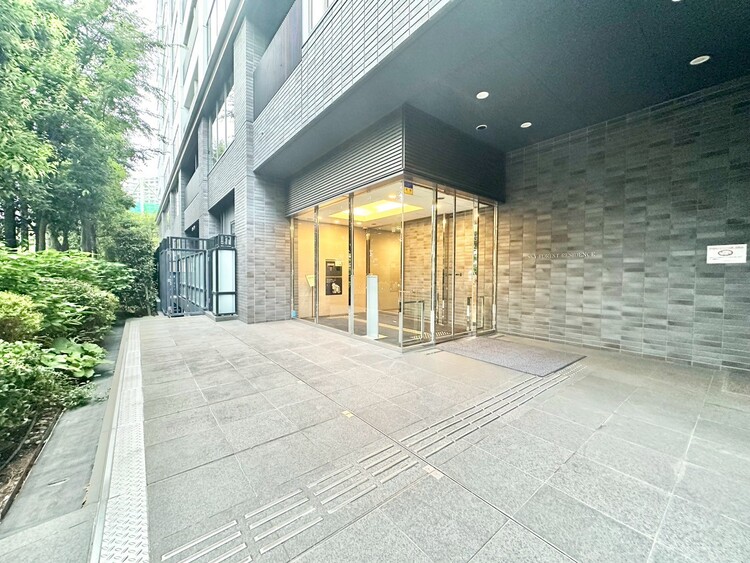 エントランス 上質感漂う玄関アプローチです。