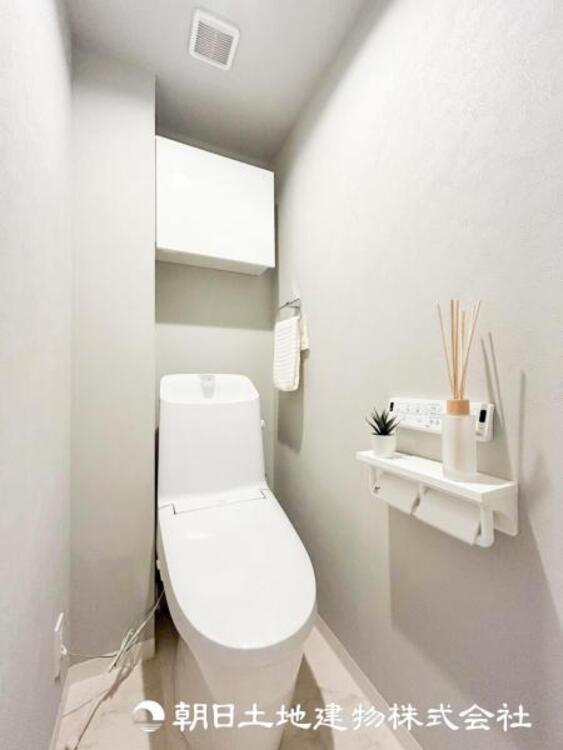 トイレ 【トイレ】大切な1人時間。寛ぎだけではない、快適な生活を送る為に必要なもの。毎日使う場所だから、より快適な空間に。