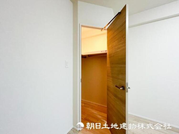 収納 【収納】大容量の収納スペースで住空間もスッキリ広々、よけいな荷物は閉まっちゃえばお片付けも楽々でいつも綺麗に整頓できます。