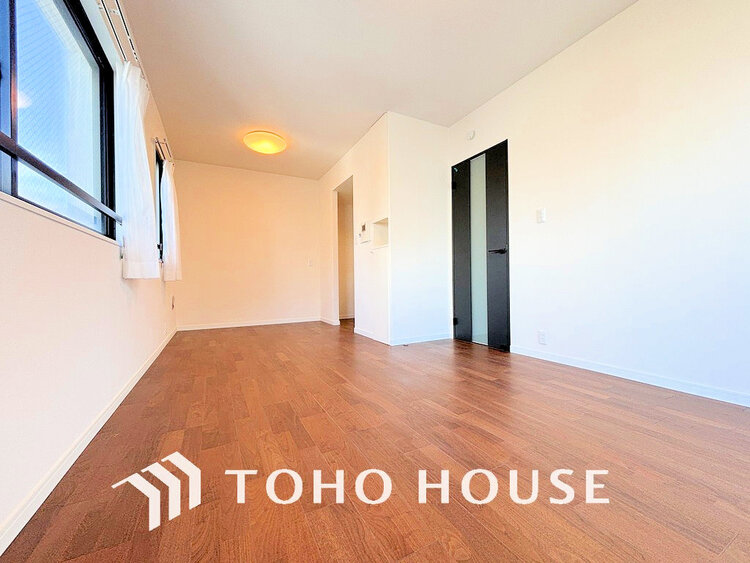 内装 シンプルな内装は落ち着きのある空間・ゆったりとした家族とのひとときを過ごせます