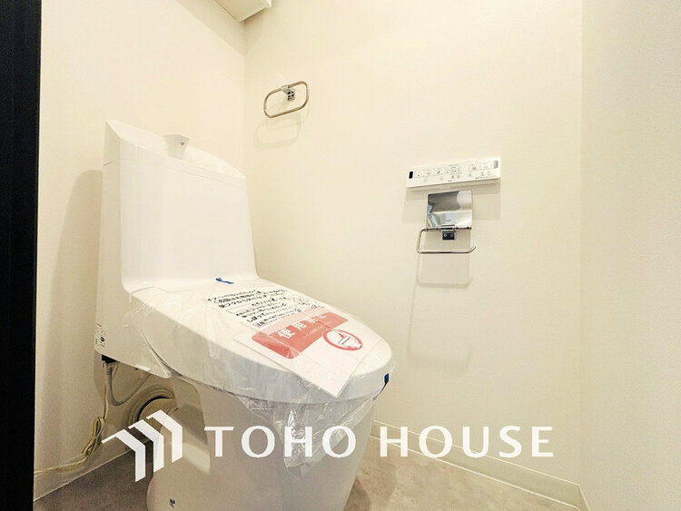 トイレ トイレには快適な温水洗浄便座付