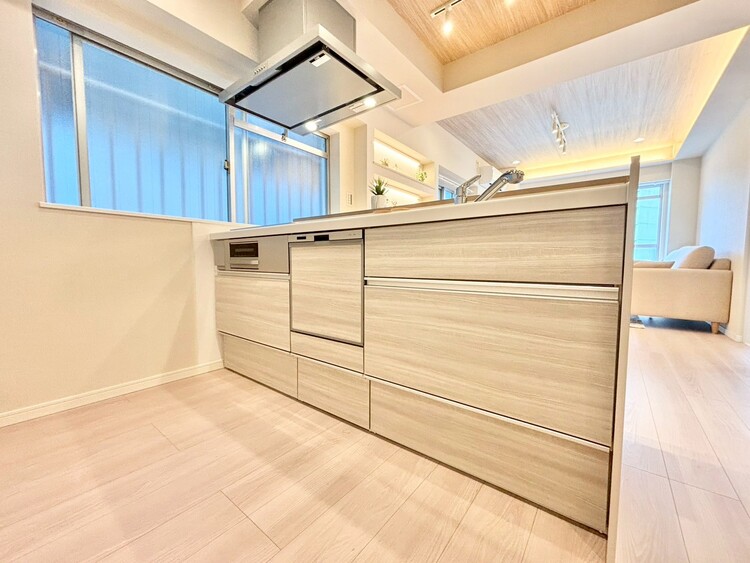 その他 開放感のあるキッチンスペース。調理をしながら、会話も弾みそうですね。