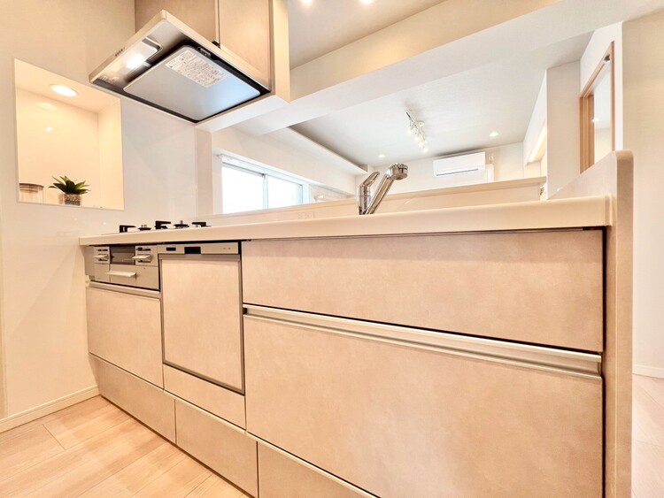 キッチン 開放感のあるキッチンスペース。調理をしながら、会話も弾みそうですね。