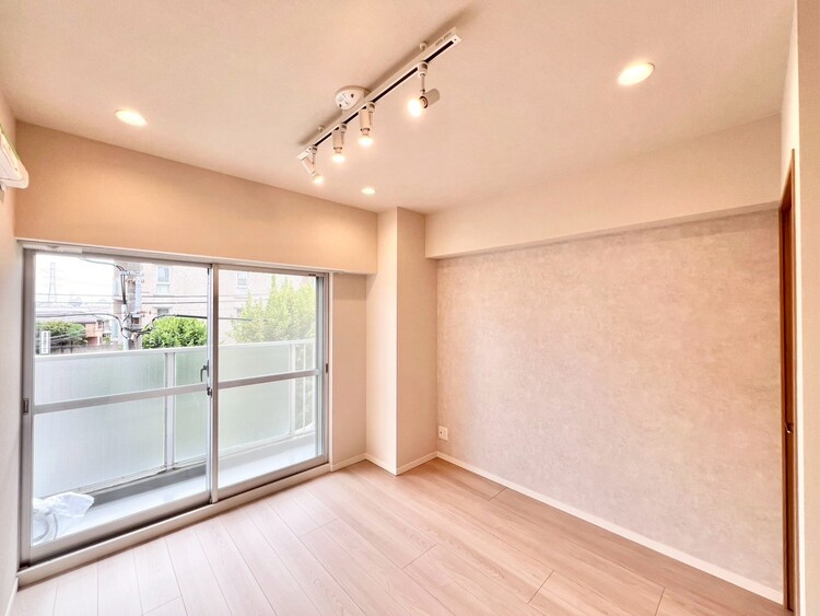 子供部屋 清かで艶やかな時間をもたらしてくれる室内です。