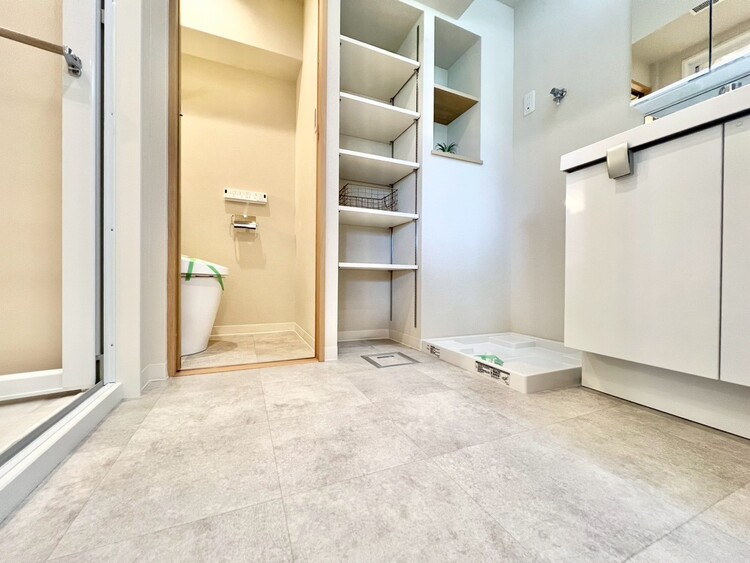 洗面 十分な広さの脱衣所。