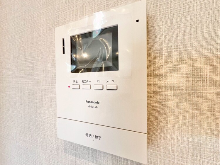 設備 誰が来てもわかる様にモニター付きインターホンを設置。