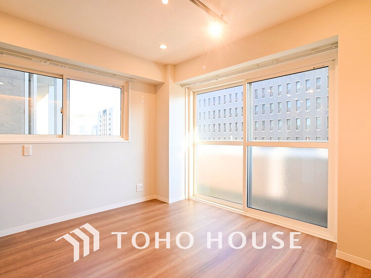 内装 上質な時間を育む暮らしのメインステージ。寛ぎとコミュニケーションを育む居心地のよい場所