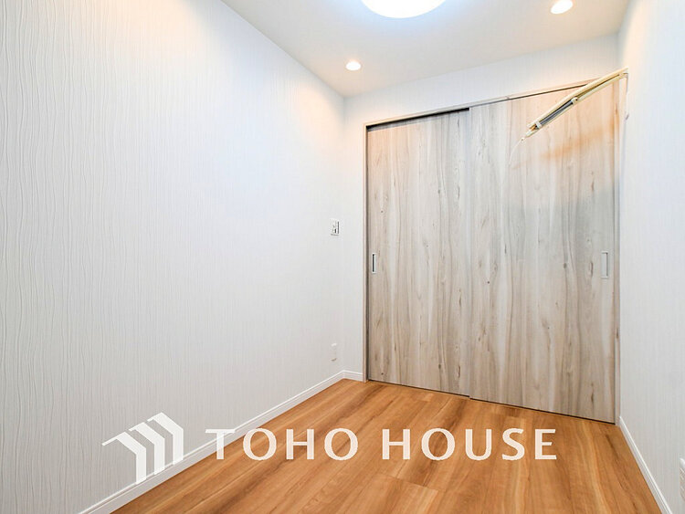 内装 シンプルですっきりとした室内は飽きのこない居心地の良い雰囲気