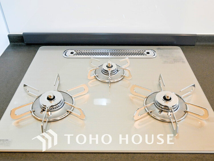 その他 3口ガスコンロでお料理のスピードもUP。効率よくお料理できますね