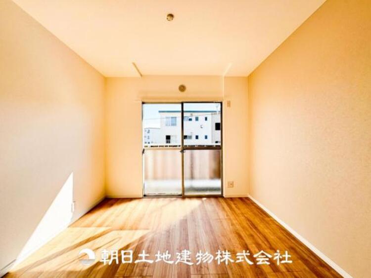 内装 人間の感性を育むプライベートルームはシンプルが１番だと思います。