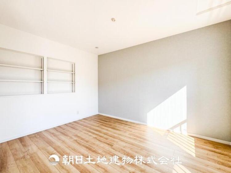 居間 大切な人とともに、心穏やかに過ごすひとときになるリビング。