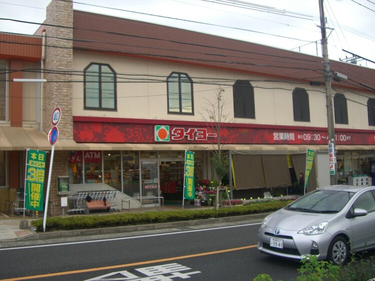 周辺 タイヨー紫原店【タイヨー紫原店】は、鹿児島市紫原3丁目9番4号に位置する紫原３丁目交差点近くのスーパーです。取扱品目は主に「生鮮食品・日配品・一般食品 ・日用雑貨・お酒」… 徒歩 約3分（約200m）