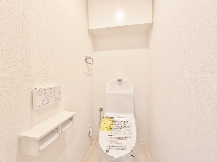 トイレ 暮らしの中のさりげないひとときの快適さにも、こだわりを、持って設備を配しております。