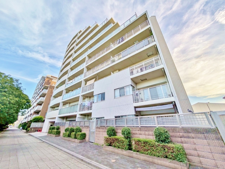 外観 資料には掲載していない情報が、現地にはたくさんあります。是非一度、現地をご確認ください。