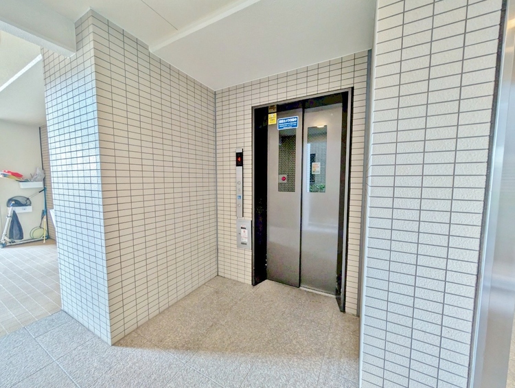 その他 エレベーターの管理も、きちんと行き届いてます。