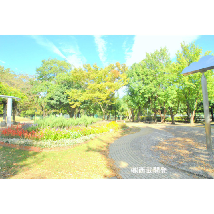 周辺 青葉台公園(約350m)