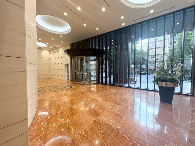 その他 館内は静寂な中が保たれており、管理が行き届いている印象を受けました。