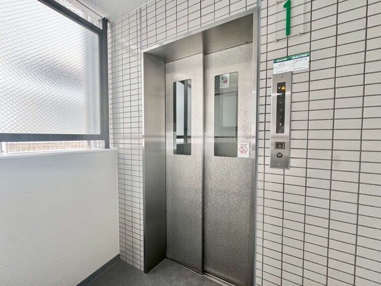 その他 エレベーター完備のため荷物が多くなっても安心。
