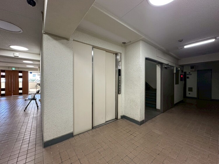 その他 エレベーター完備のため荷物が多くなっても安心。