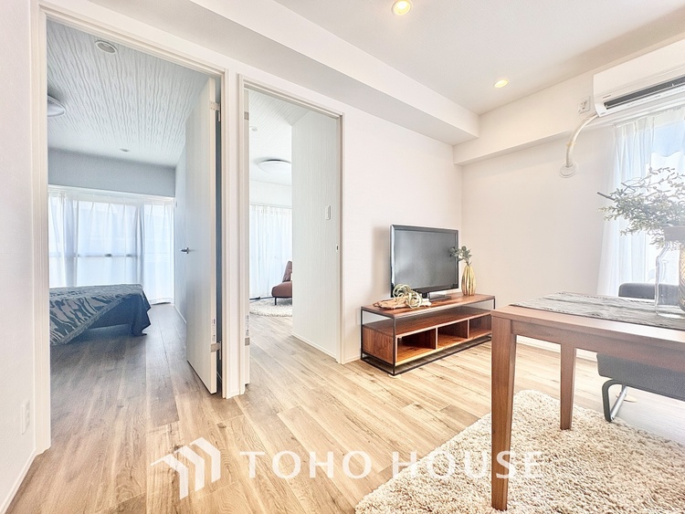 内装 【LIVING】◆住む喜び、楽しさ、感動◆を君と共有したい。いつまでもずっと家族を見渡せるこの広い空間で。