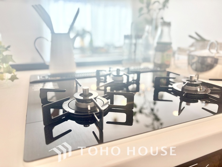 キッチン 【KITCHEN】◆家族のおはよう◆の声を笑顔で迎えてあげられるシステムキッチン。朝ごはんが楽しみでちょっと早起きしたくなるんです。